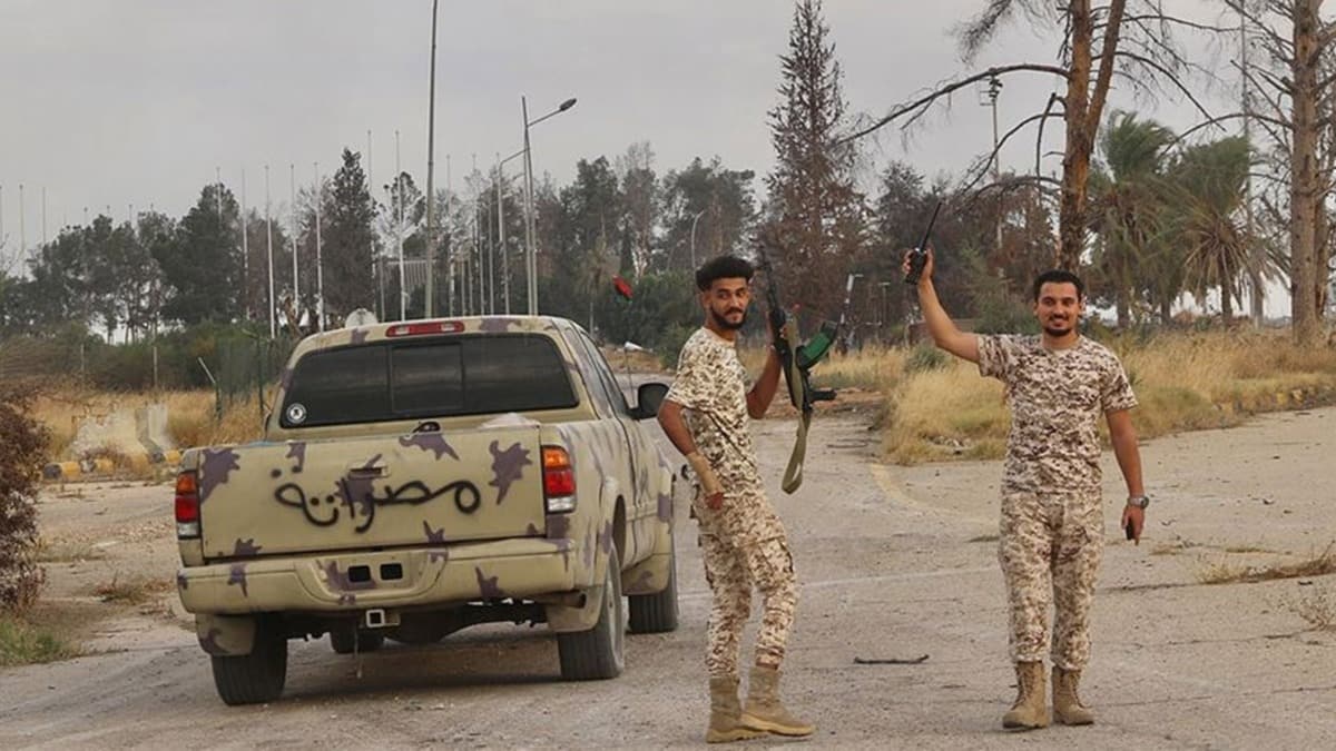 Darbeci Hafter'e kar bir zafer daha! Terhune tamam! Libya ordusu yeni hedefini aklad