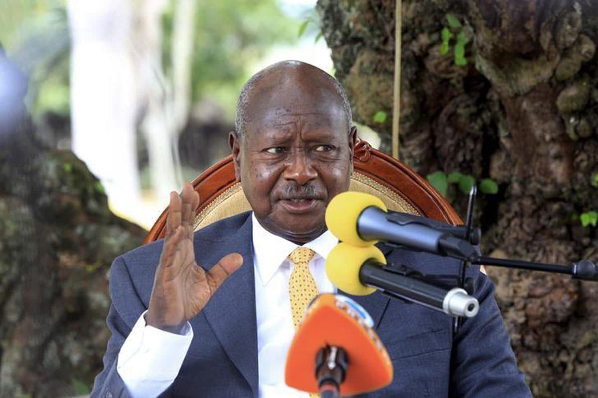 Uganda Ba�bakan� kendini karantinaya ald�
