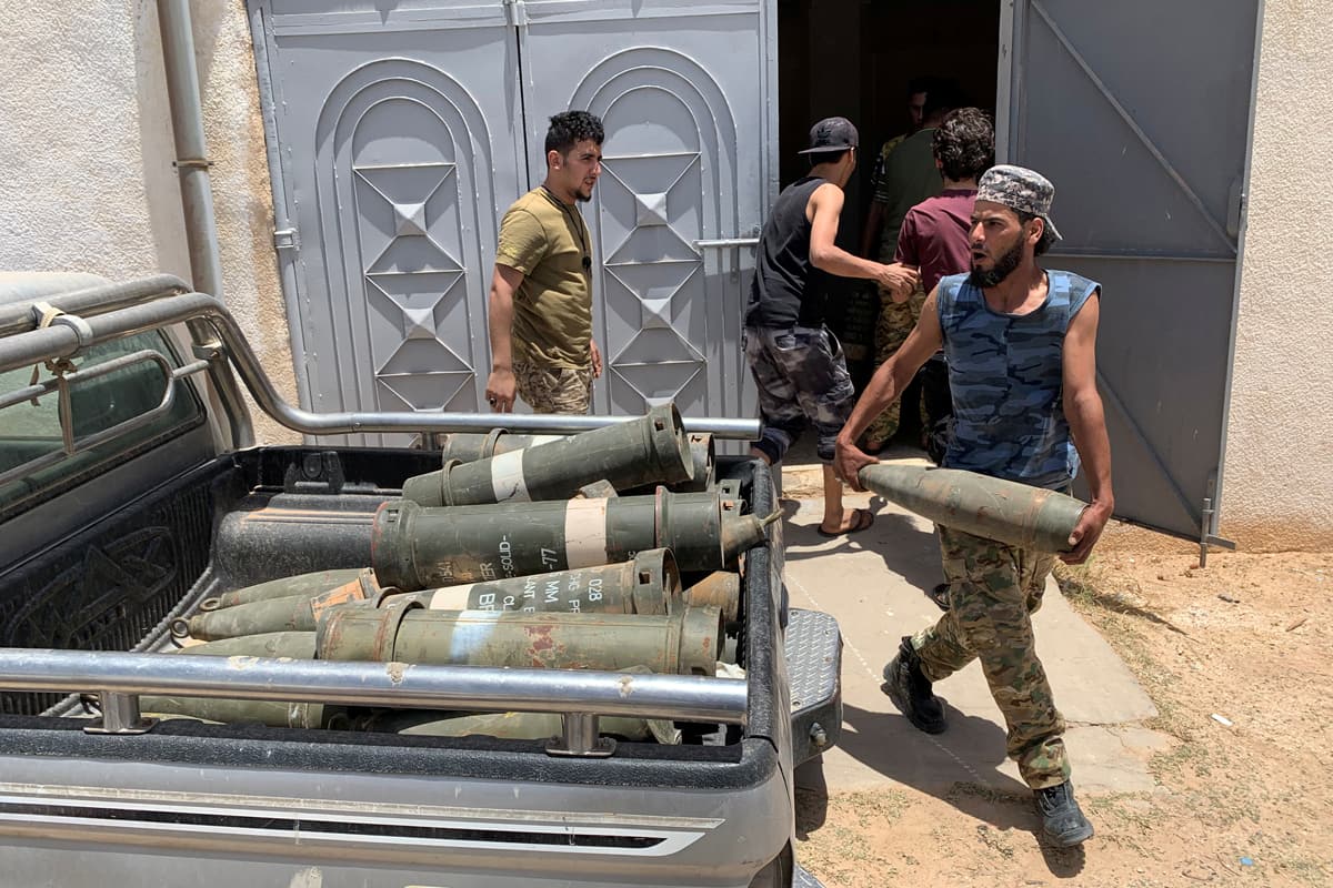 Libya ordusu, Kaddafi'nin memleketine girdi!