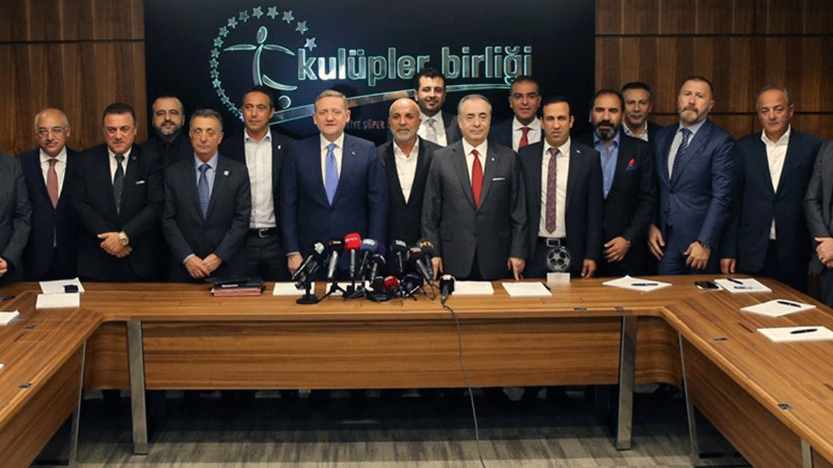 Malatya'da ger�ekle�en deprem sonras� spor camias�ndan ge�mi� olsun mesajlar� geldi