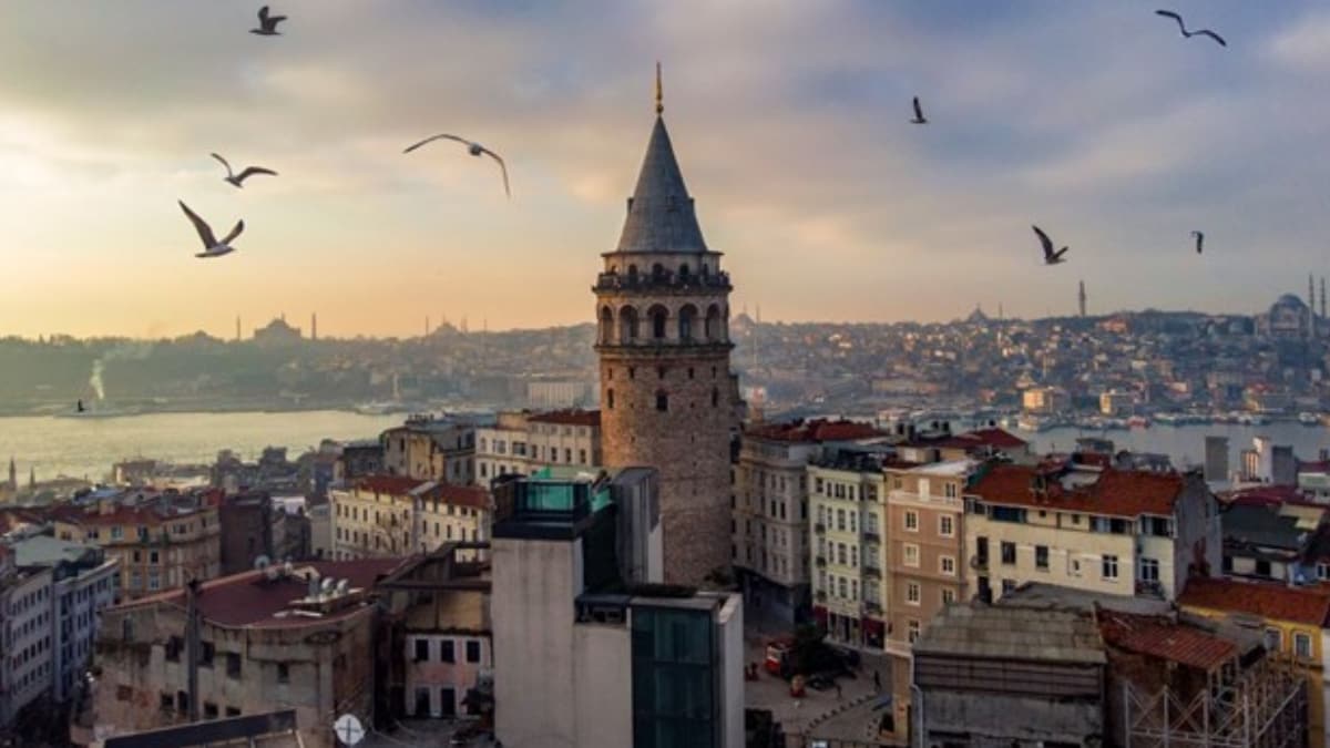 Bakan Ersoy'dan Galata Kulesi a��klamas�