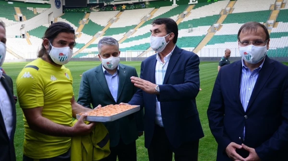 Bursaspor'un idmanna milletvekili ziyareti