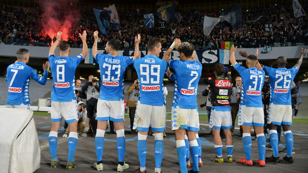 Napoli y�ld�z oyuncusunu sat��a ��kar�yor!