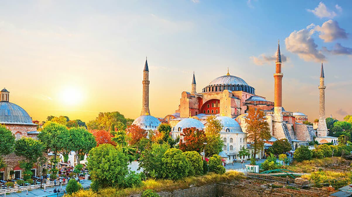 Ayasofya i�in kritik tarih!