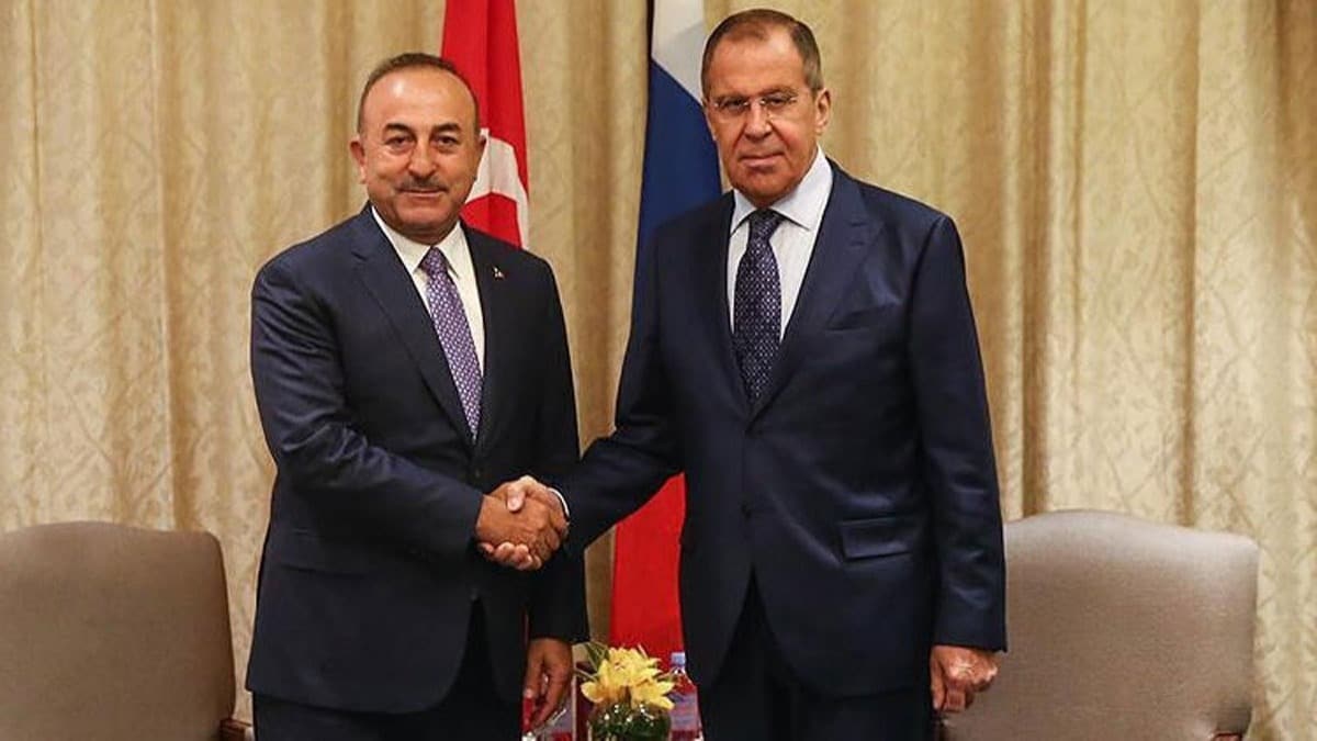 Son dakika... Bakan Çavuşoğlu,  Rus mevkidaşıyla görüştü
