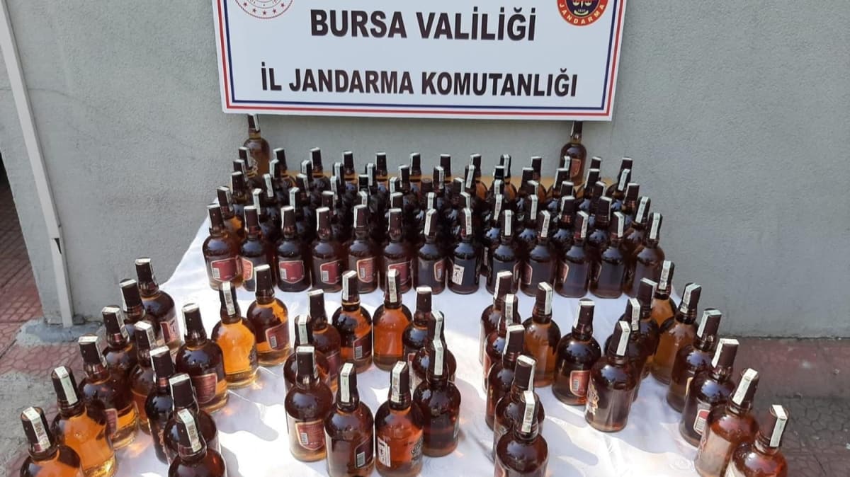 Mteri gibi gelen jandarma grevlisine kaak iki satarken yakaland