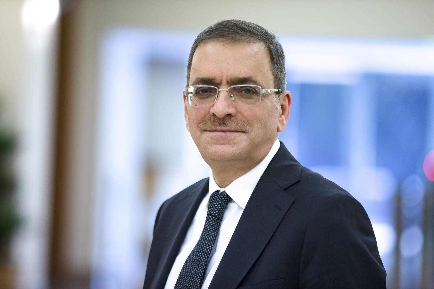SPK Ba�kan�: Piyasa doland�r�c�lar�na ge�it vermeyece�iz