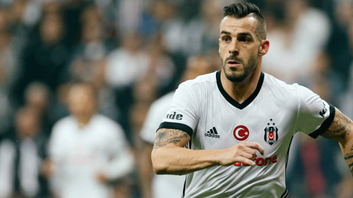 Alvare Negredo T�rkiye'deki derbi ma�lar�n� de�erlendirdi
