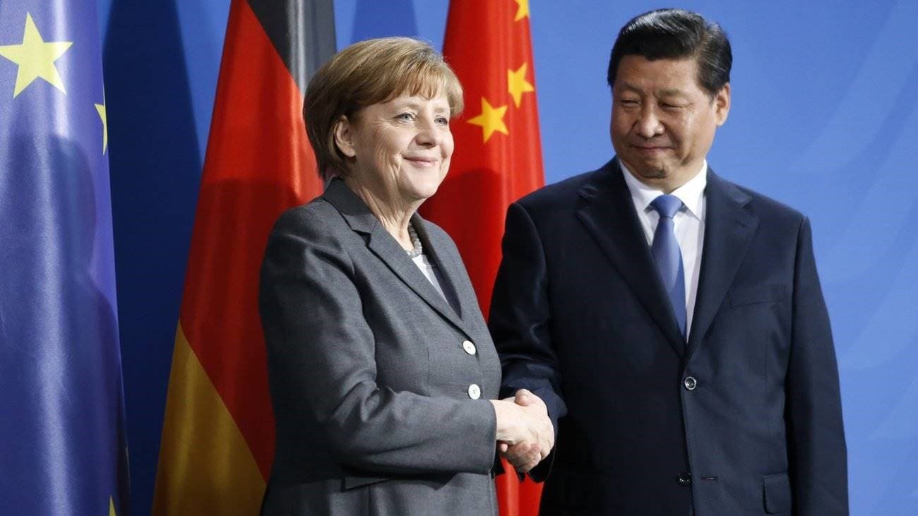 Merkel, �in Devlet Ba�kan� �i ile ekonomi ve uluslararas� konular� g�r��t�