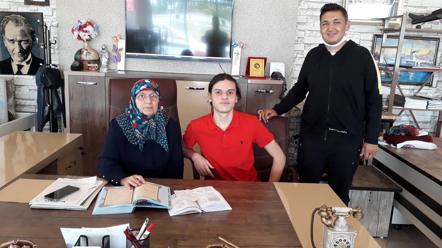 �niversite hayalini 50 y�l sonra ger�e�e d�n��t�rd�