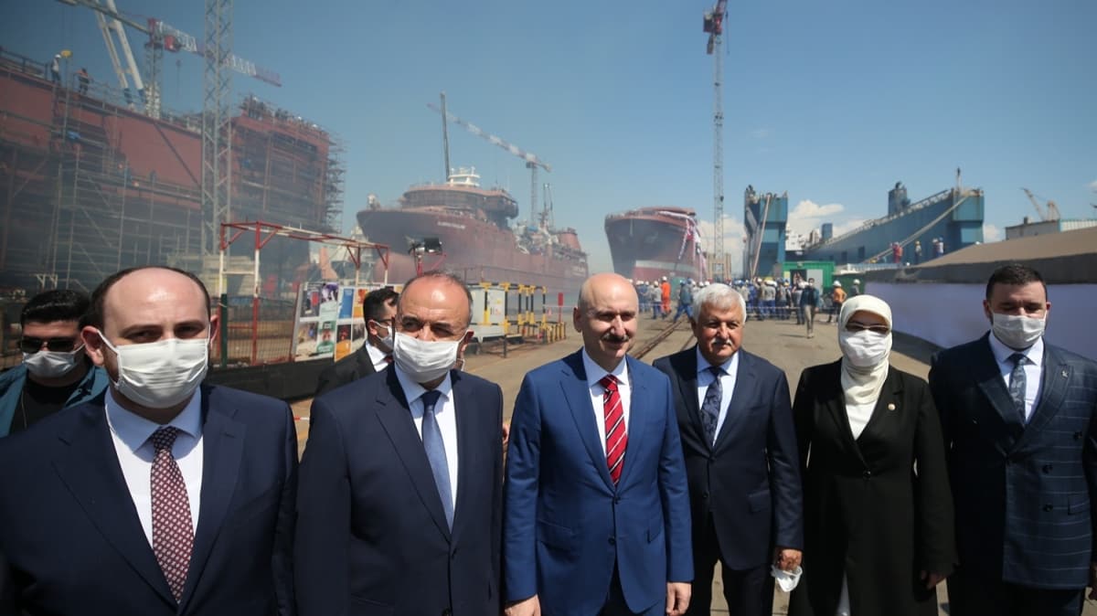 Bakan Karaismailolu, fabrika trol gemisinin denize indirilmesi treninde konutu