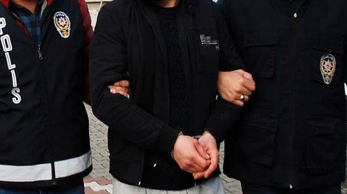 �anl�urfa'da ter�r �rg�t� propagandas� yapt��� �ne s�r�len 2 zanl� tutukland�