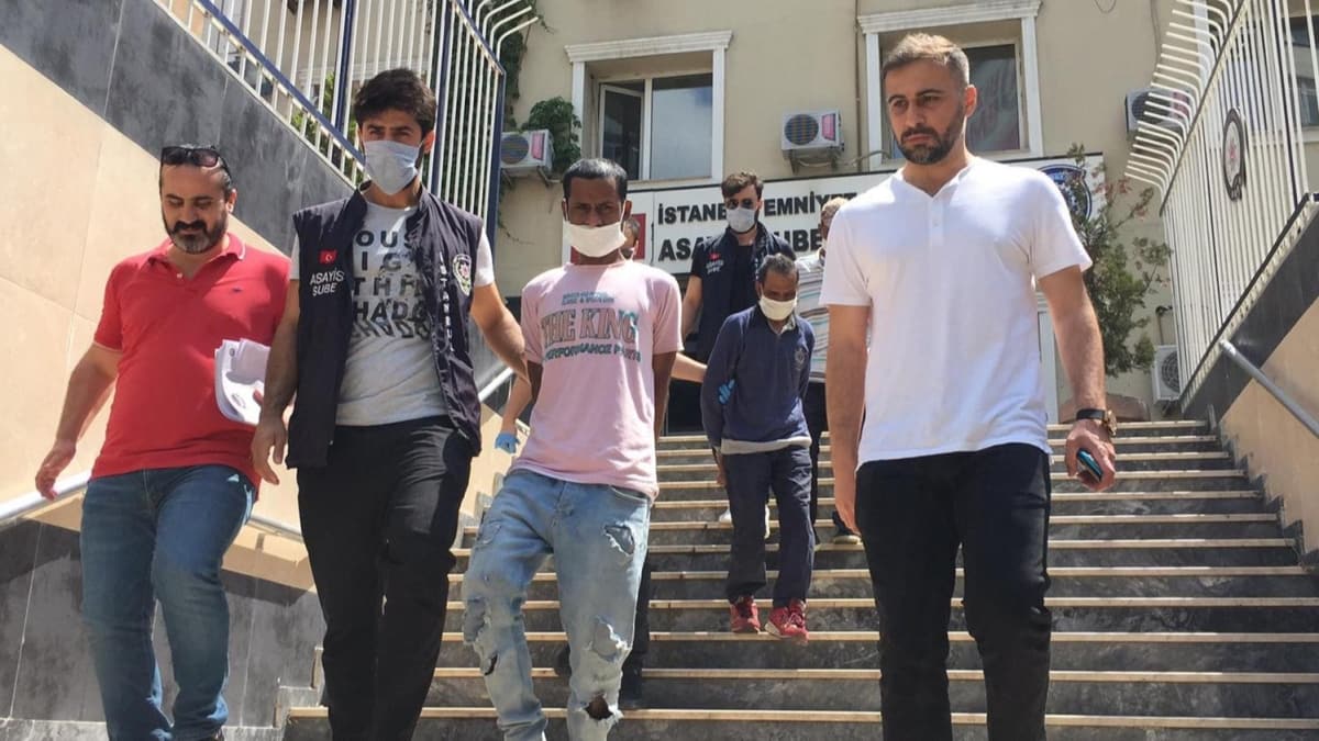 stanbul'da dehet: Gasp edip ldrdler 