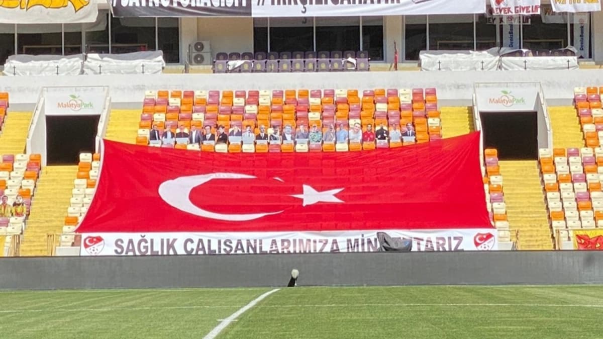 Yeni Malatyaspor'dan anlaml tribn