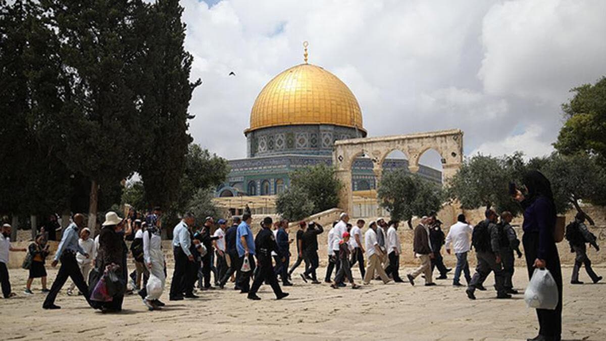 Fanatik Yahudilerden Mescid-i Aksa'ya bask�n