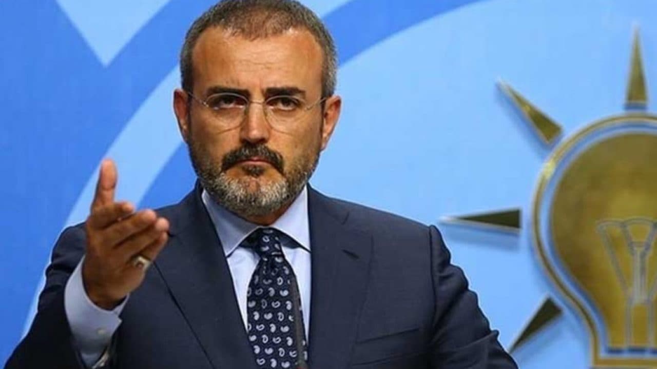 Mahir �nal'dan sert tepki: ��inizdeki ahlaks�zlara sessiz ve k�rs�n�z