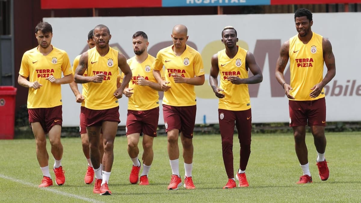 Galatasaray ara vermedi