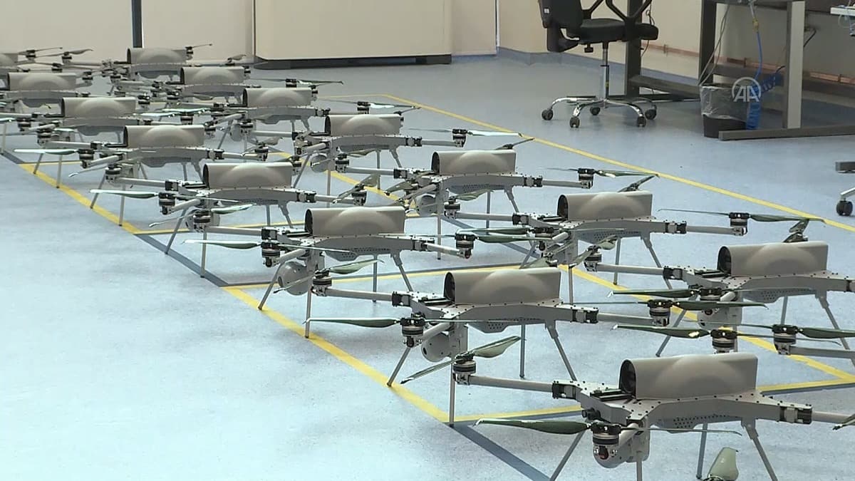 Kamikaze drone retimini ilk kez grntlendi