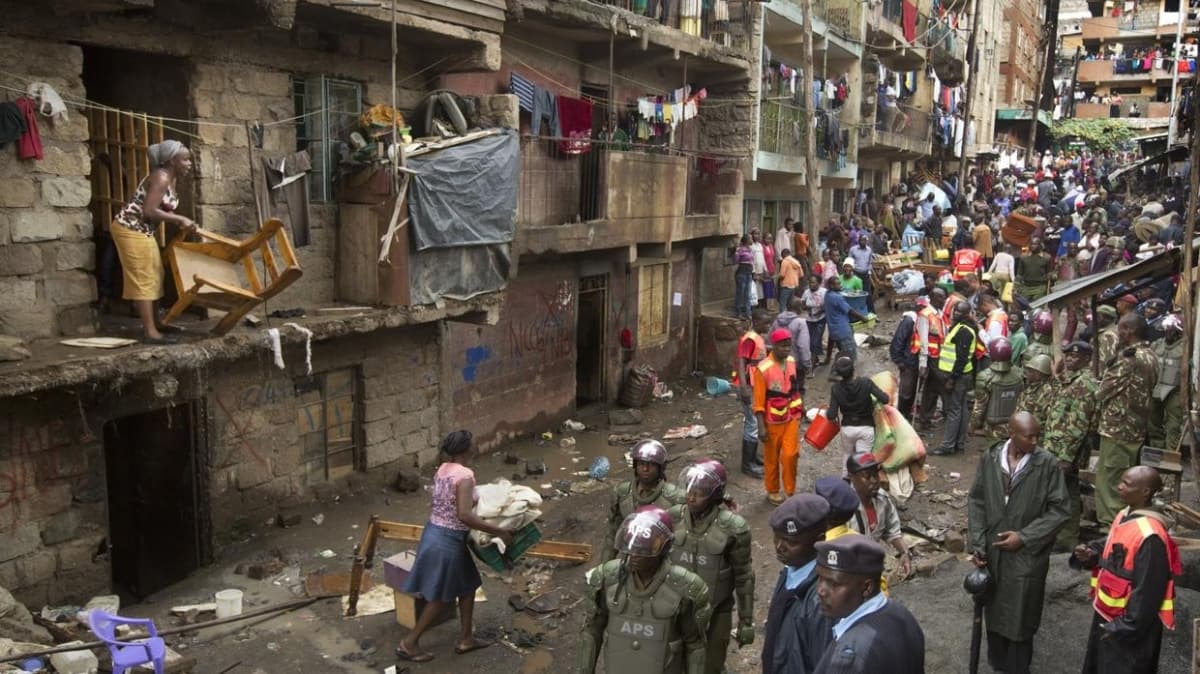 Kenya'da evleri yklan yaklak 8 bin kii Kovid-19 srecinde evsiz kald 