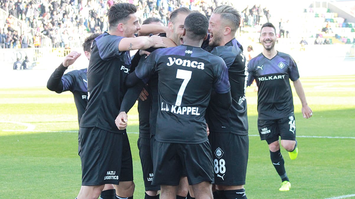 Altay'da s�k�y�netim!