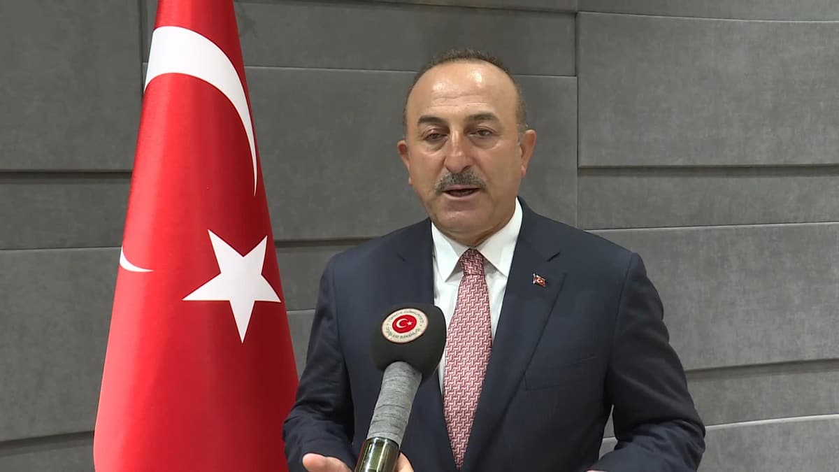 Almanya'n�n skandal karar�na Bakan �avu�o�lu'ndan tepki: T�rkiye masraflar� �stlenecek