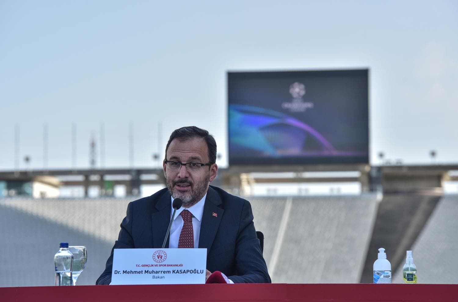 Bakan Kasapo�lu: '2021 spor y�l� olacak'