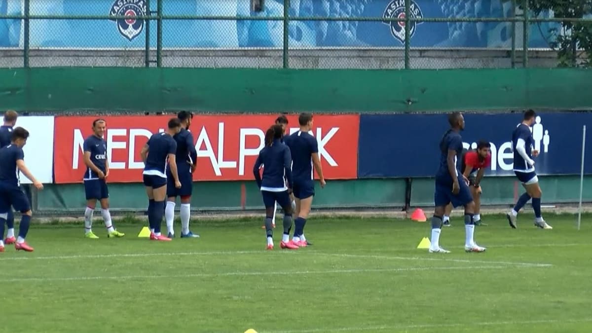 Kasmpaa'da Fenerbahe mesaisi