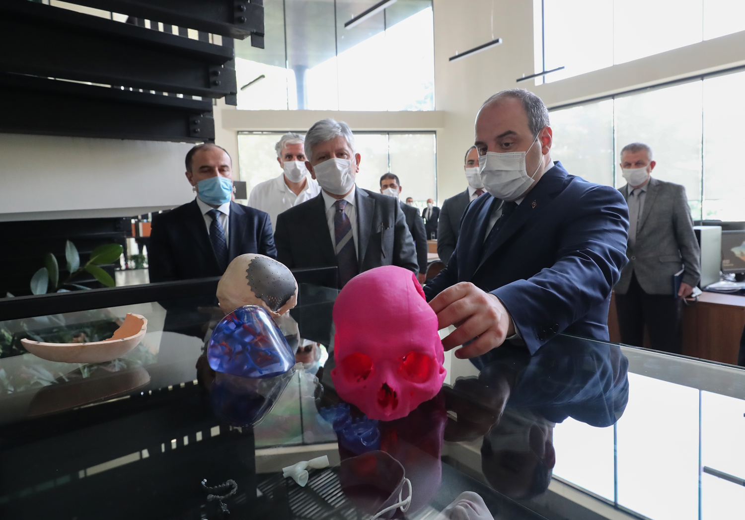 Ki�iye �zel 'implantlar' hastalara �ifa oluyor