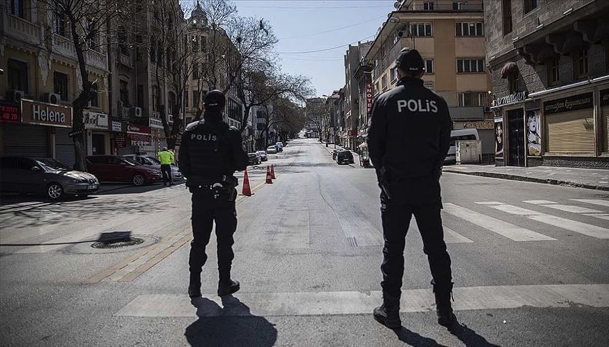 Ba�kan Erdo�an'dan LGS ve YKS saatlerinde soka�a ��kma k�s�tlamas� talimat�