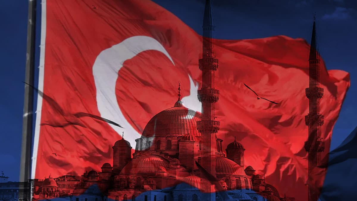 Cuma g�n� i�in resimli T�rk bayrakl� cuma mesajlar� burada! T�rk bayrakl� cuma mesajlar�