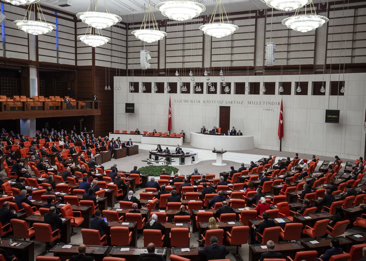 �lk kez veya yeniden kamu hizmeti ve g�revlerine atanacaklar i�in kanun teklifi