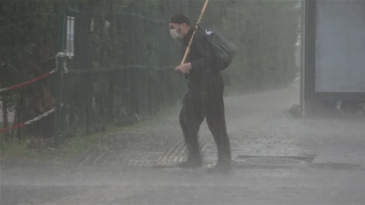 stanbul'da iddetli ya balad