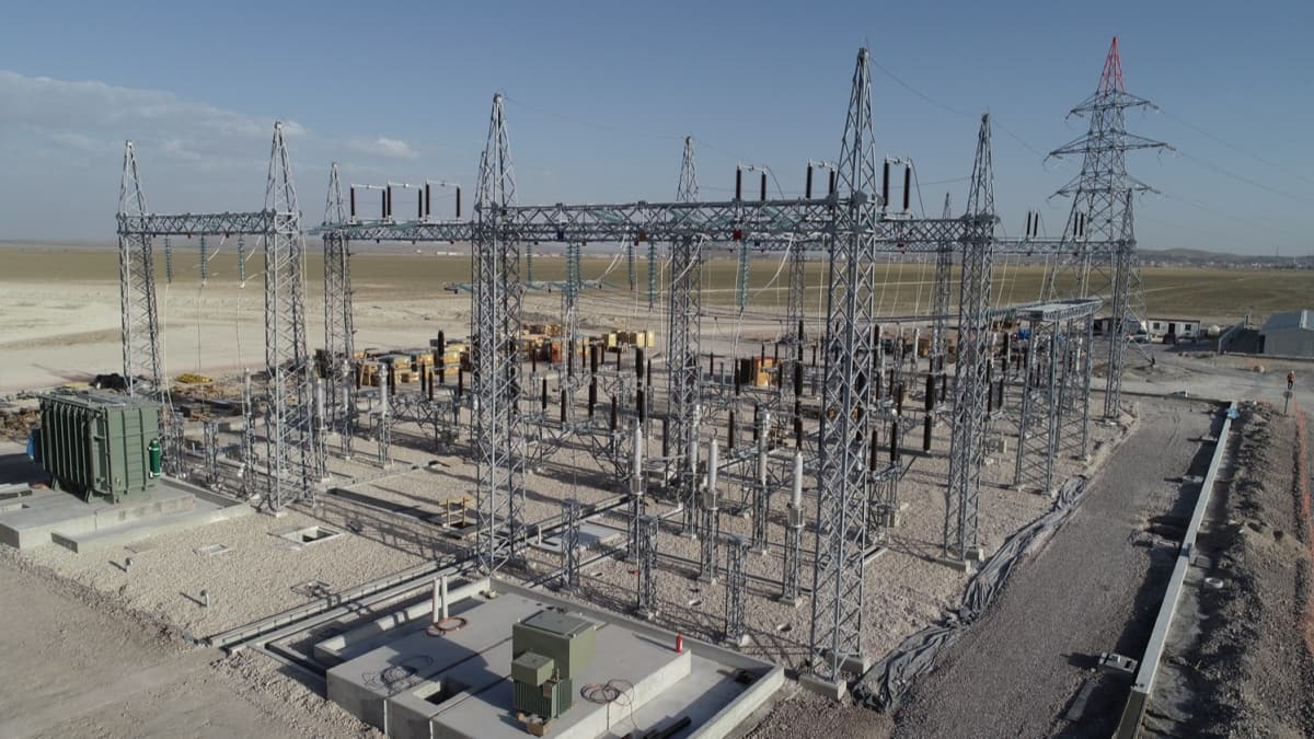 Trkiye'nin en byk gne enerjisi santralinde panel montaj temmuzda