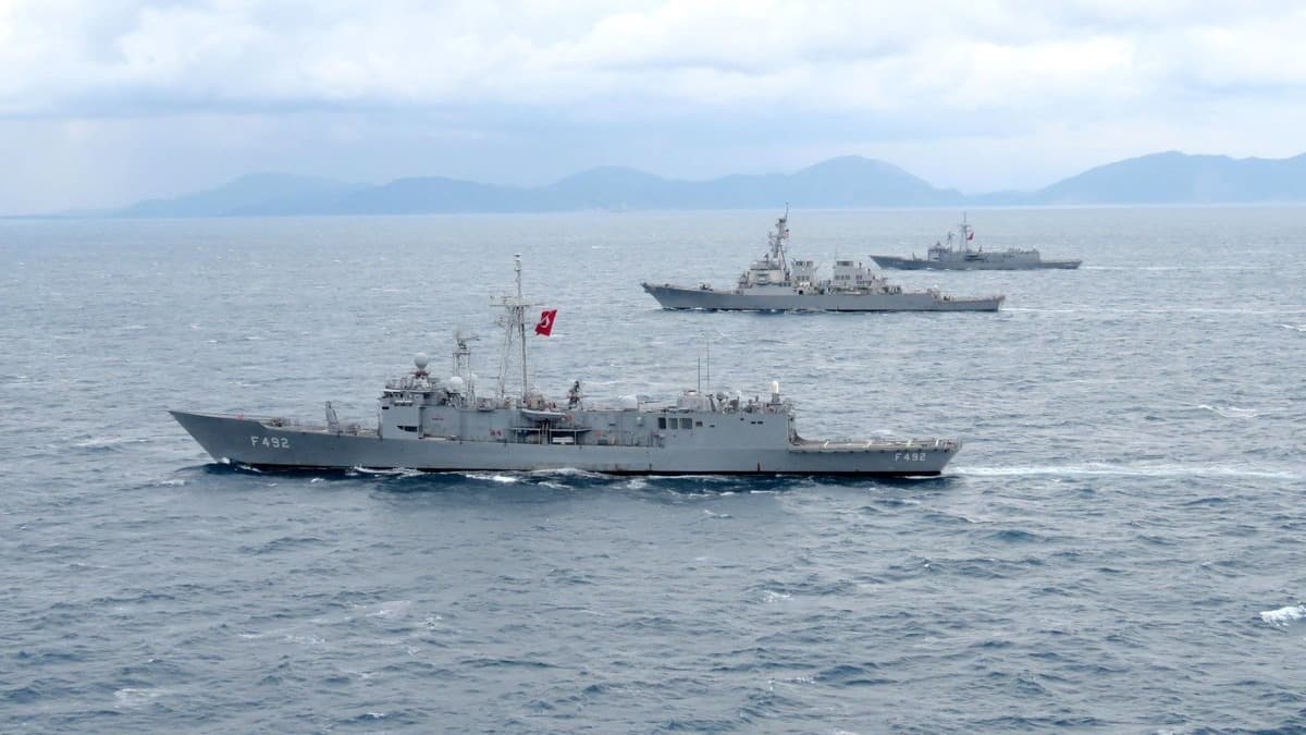 Yunanllarn sahiplik hezeyan... Yunanistan Dou Akdeniz'in bir Yunan gl olmadn er ge anlayacak