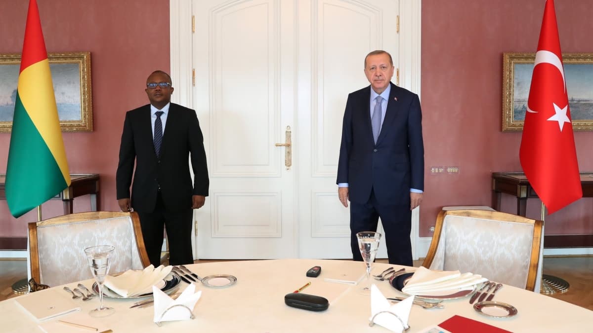 Bakan Erdoan, Gine Bissau Cumhurbakann bir araya geldi 