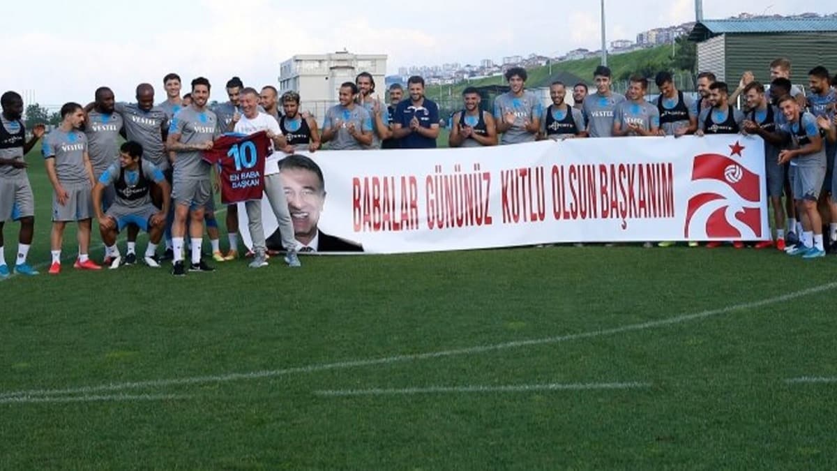 Trabzonspor'da Ahmet Aaolu'na 'Babalar Gn' srprizi
