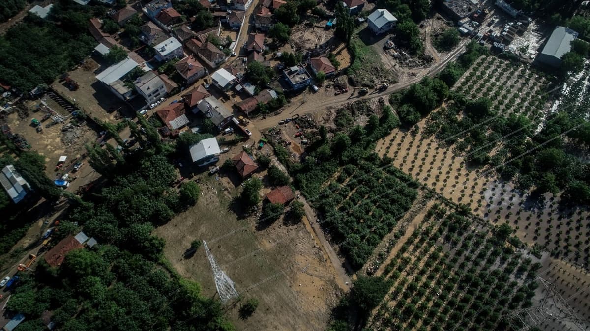 Bakanlk: Bursa'da meyve ve sebze bahelerinde hasar tespiti balad