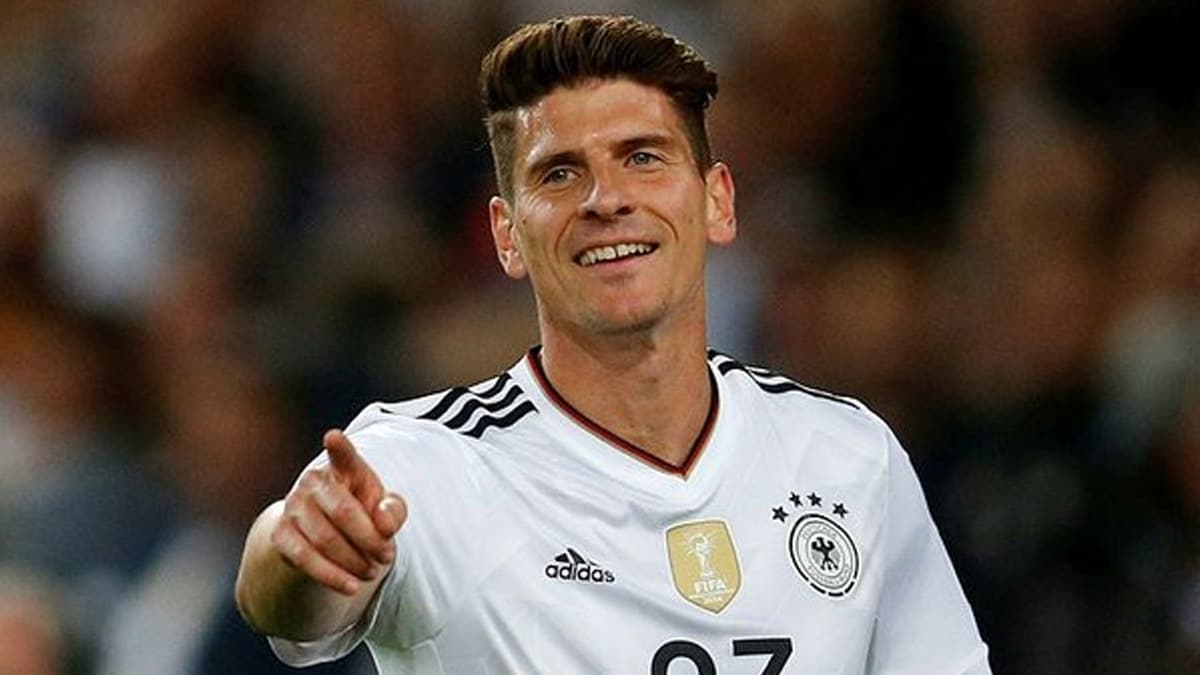 Mario Gomez, futbola veda etmeye haz�rlan�yor
