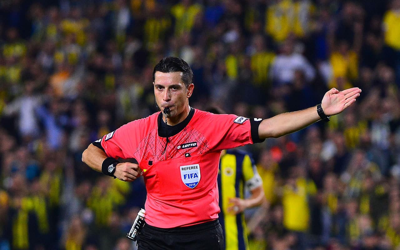 Ba�ak�ehir - Galatasaray ma��n�n hakemi belli oldu