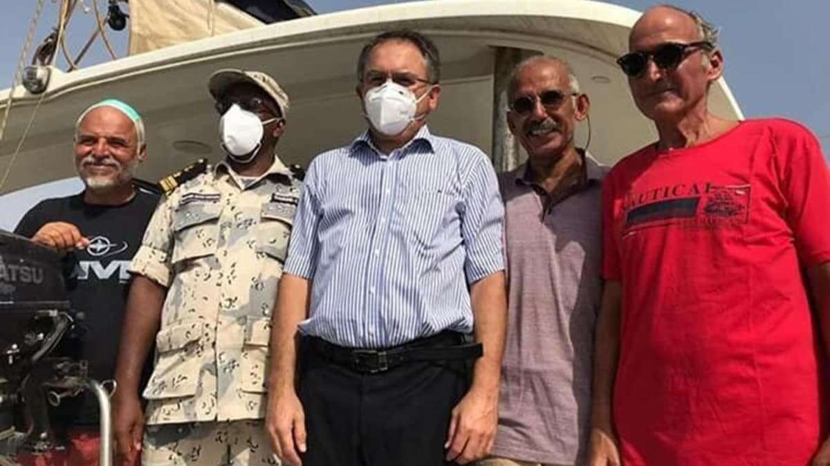 Eritre'de 57 gn sonra serbest braklan 3 Trk denizci, Cibuti'ye ulat