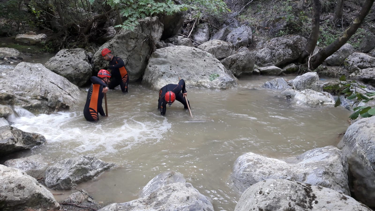 Bursa'da selde kaybolan gen� k�z� arama �al��malar� devam ediyor