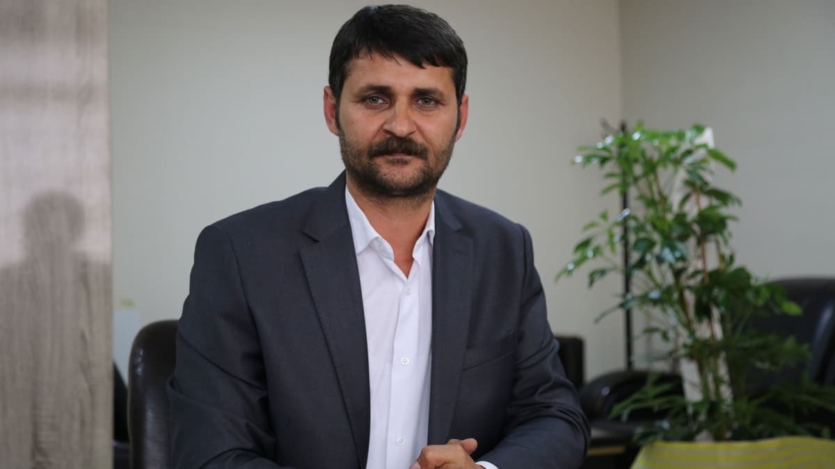 Grevden uzaklatrlan HDP'li Cizre Belediye Bakan Mehmet Zr'a 6 yl 3 ay hapis cezas
