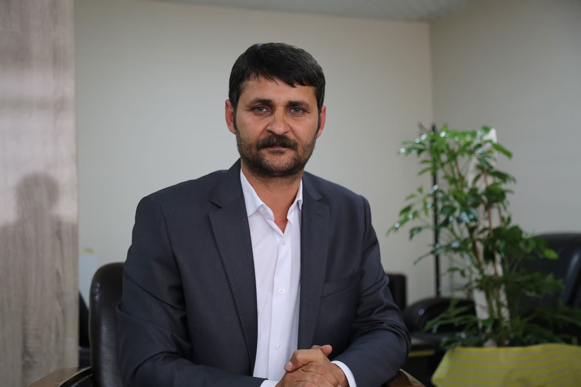 Grevden uzaklatrlan HDP'li Cizre Belediye Bakan Mehmet Zr'a 6 yl 3 ay hapis cezas