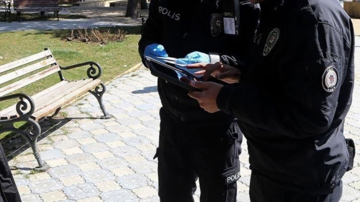 Kahramanmara�'ta maske takmayan 24 ki�iye para cezas� uyguland�