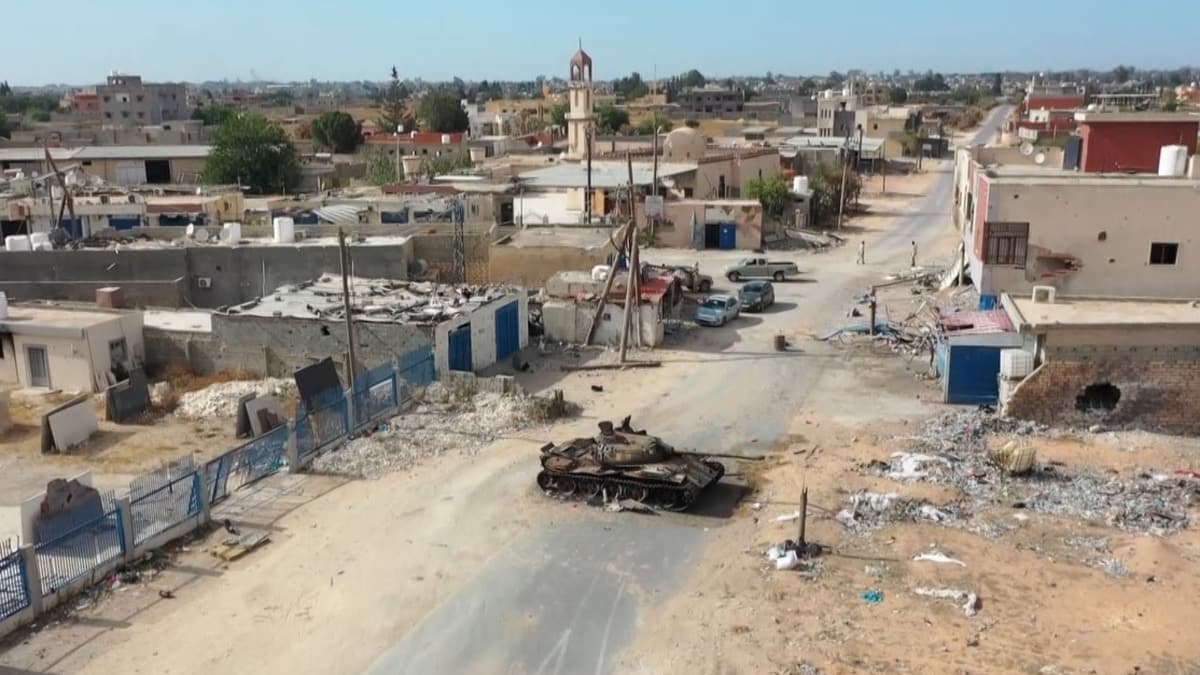 Libya'da 4 Hafter milisi, UMH'ye teslim oldu