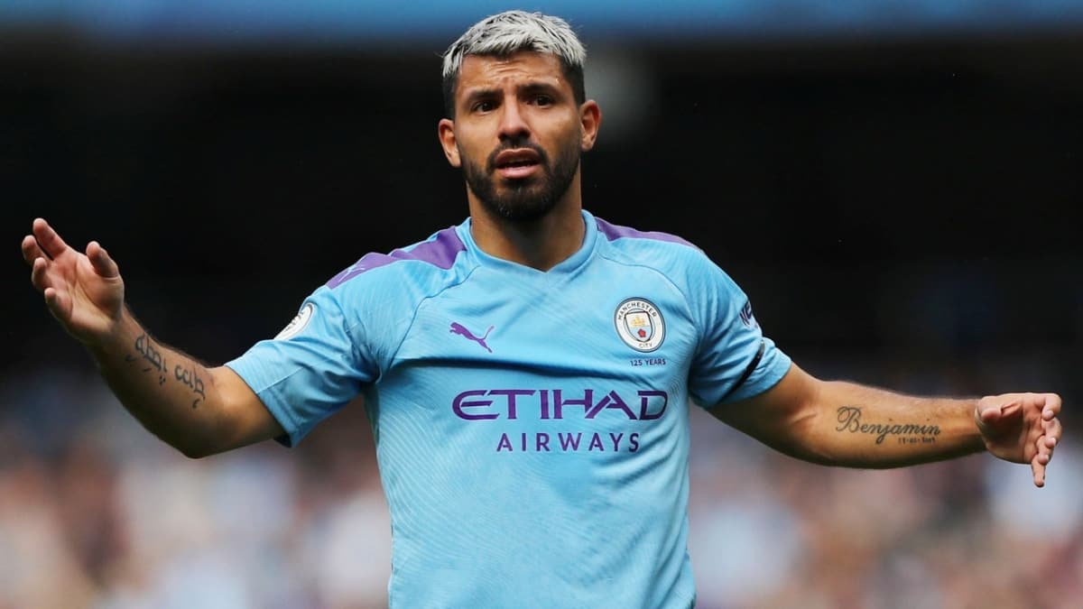 Manchester City'de Agero oku
