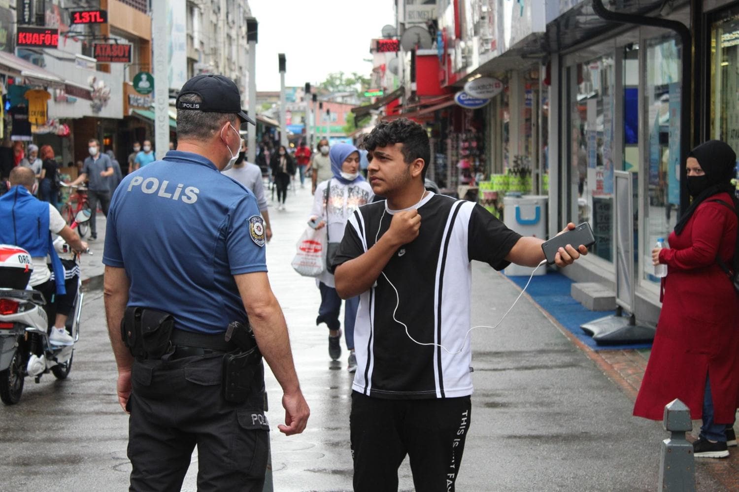 Sakarya'da 2 g�nde 26 ki�iye maske cezas�