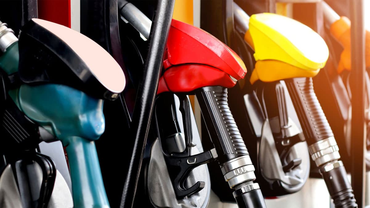 Benzin fiyatlar�na 22 kuru� indirim geliyor! �ndirim sonras� benzin fiyatlar� ne kadar olacak?