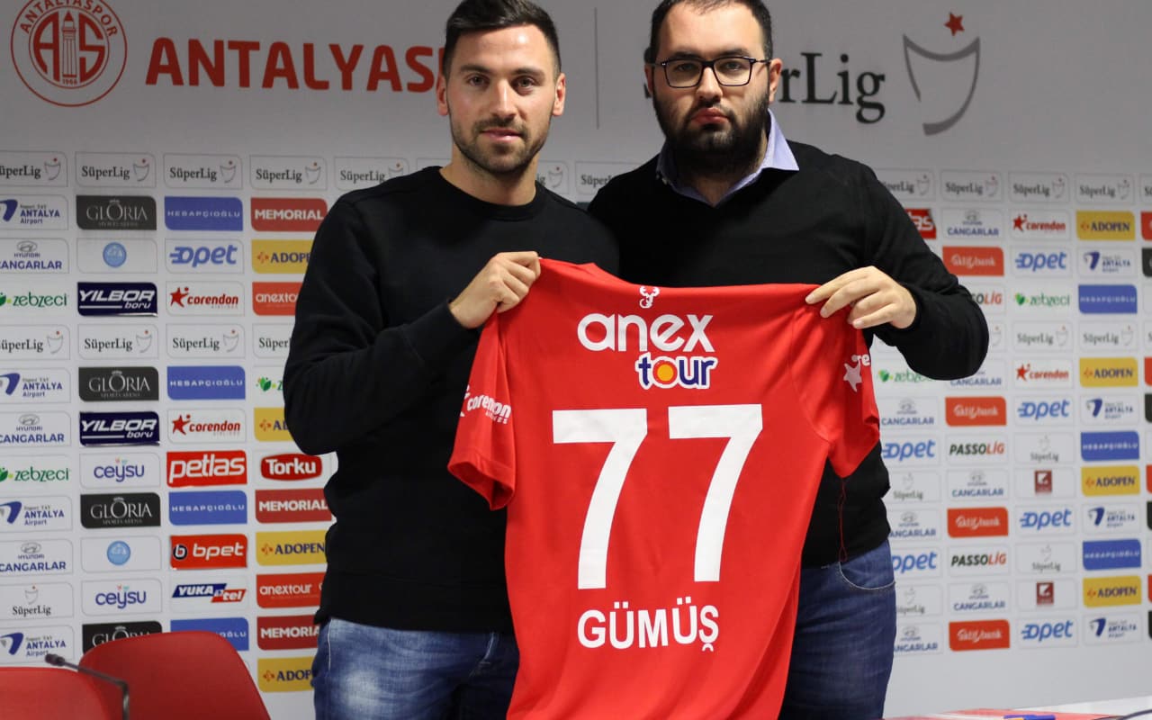 Sinan G�m��'�n transferi i�in sezon sonu bekleniyor