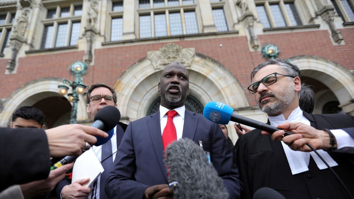 Gambiya Adalet Bakan� BM'de g�rev almak i�in istifa etti